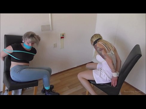 ❤️ Addictus / ligatus et clausus / puella in tribulatione Anal porn at porn la.villagesexvideos.ru